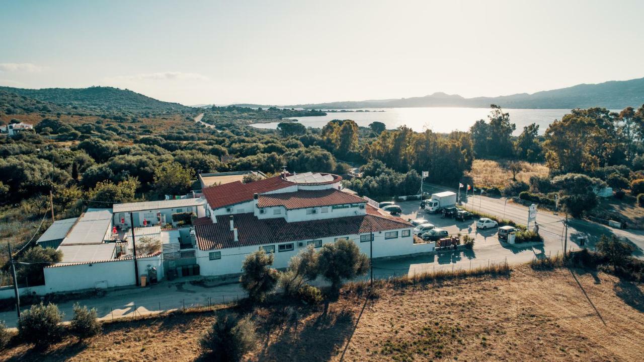 Hotel Il Timone Cugnana Eksteriør billede
